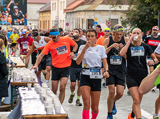 Maratón odbehnutý, mená víťazov našej súťaže sú známe.