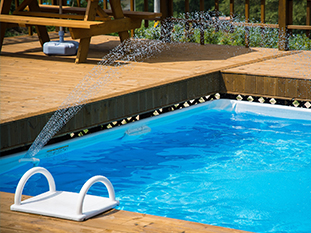 Pri napúšťaní bazénov je dôležitý čas aj správny postup