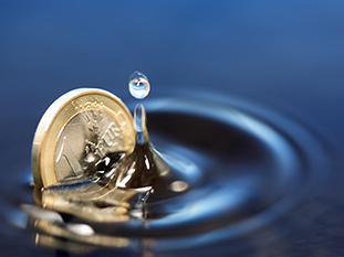 Cena vodného a stočného pre zákazníkov VVS, a.s. klesla